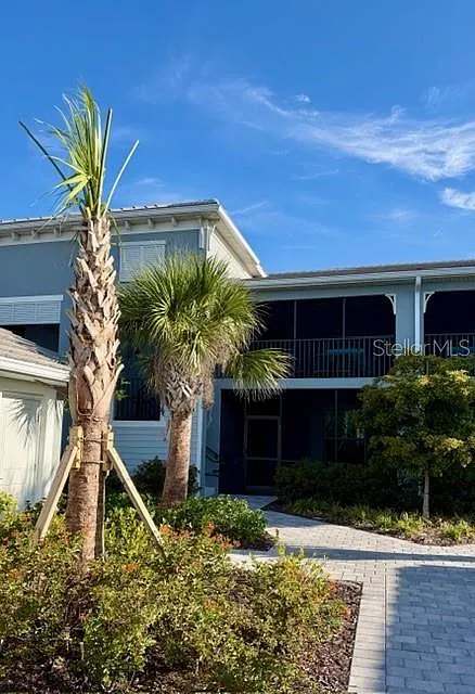 2 bed, 2.0 bath, 1353 sqft, $6,500 — Photo 3