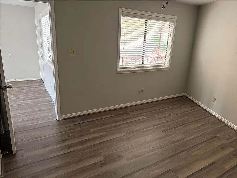 6107 Snug Harbor Blvd #L11 — Photo 13