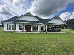 420 County Road 10, Stringer, MS 39481
