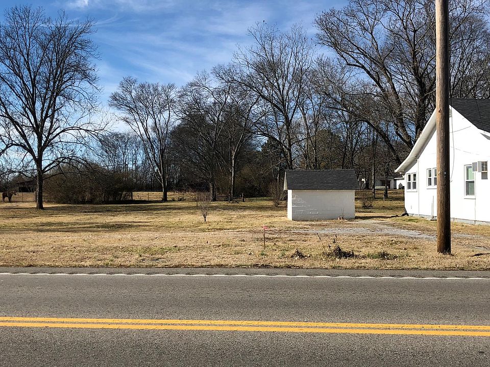 2nd image of 411 N Horton Pkwy