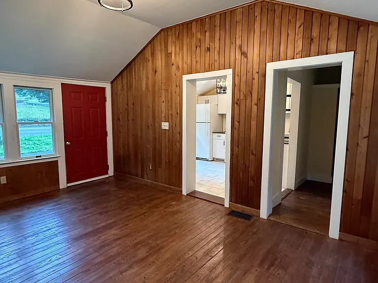 205 Mountain Rd — Photo 4