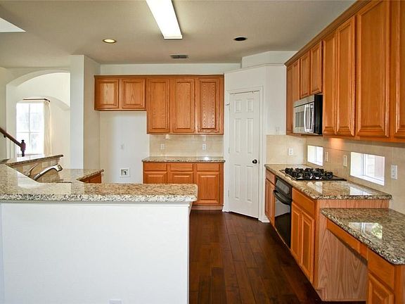 5th image of 4551 Hawkhurst Dr