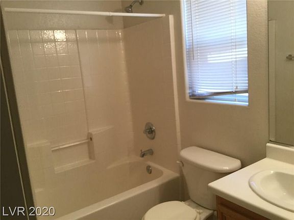 4th image of 1262 Orange Meadow St