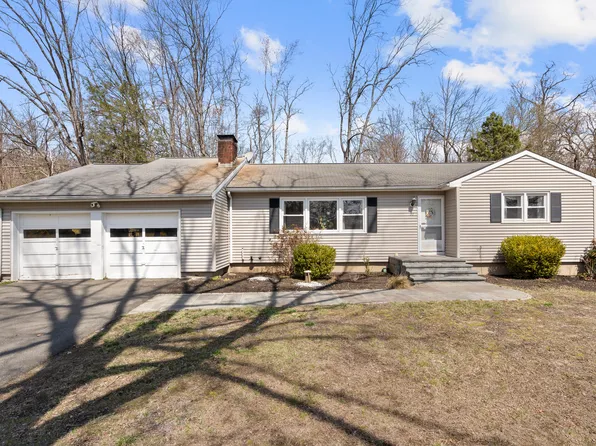 27 Valley Stream Drive, Danbury, CT 06811