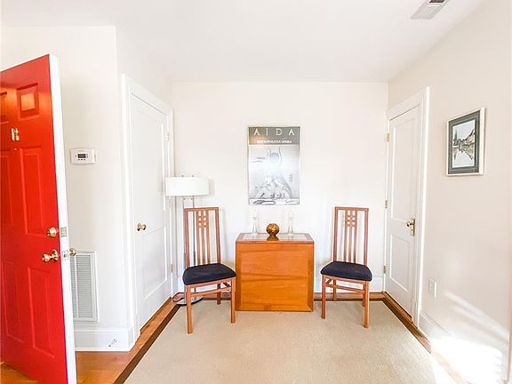 4th image of 4632 Grove Ave #U12