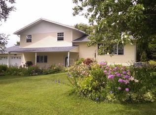 151 Hilltop Dr, Fall River, WI 53932