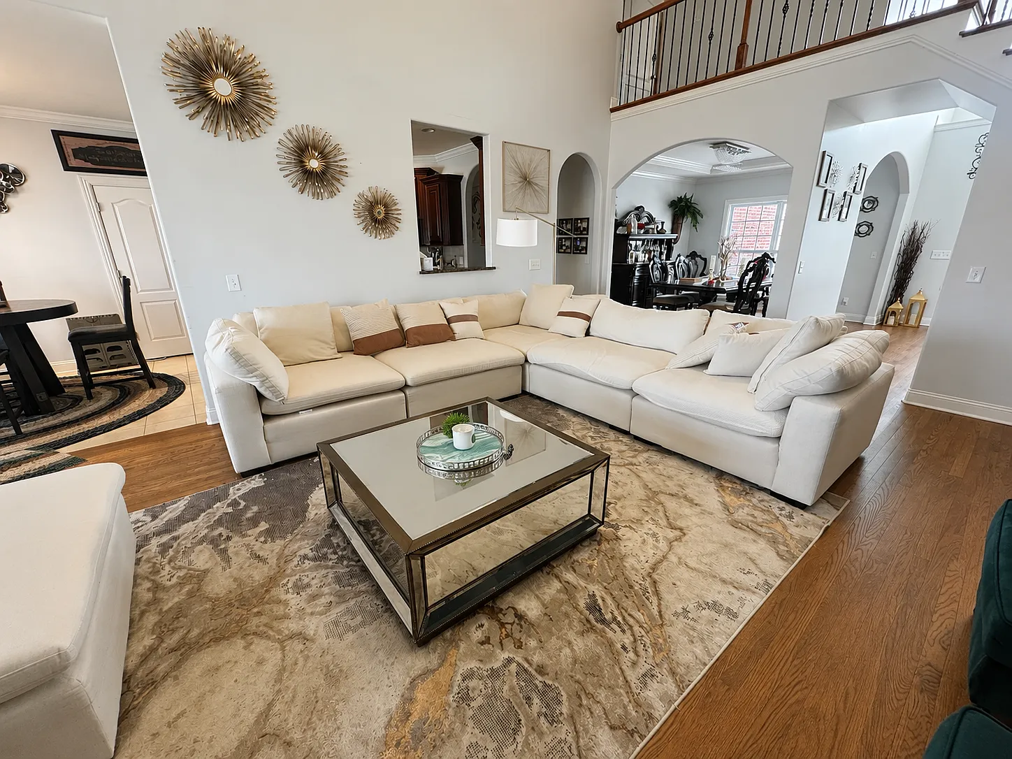 4 bed, 3424 sqft, $5,500 — Photo 4