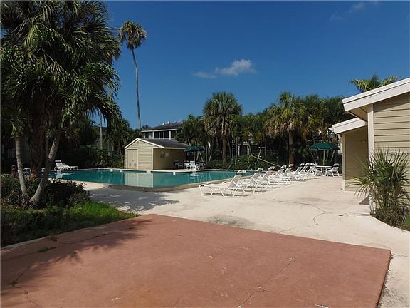 5th image of 2174 54th Ave S APT 1302