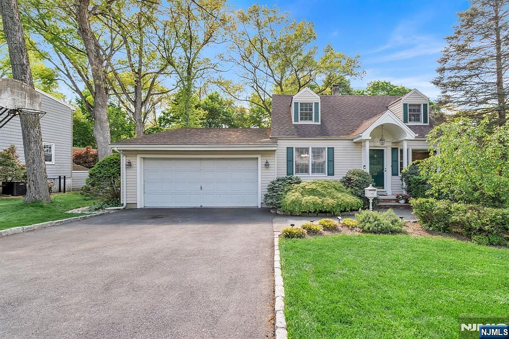 28 Wanamaker Avenue, Mahwah, NJ 07430 | Zillow