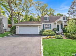28 Wanamaker Ave, Mahwah, NJ 07430