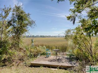 214 Bonaventure Rd, Savannah, GA 31404