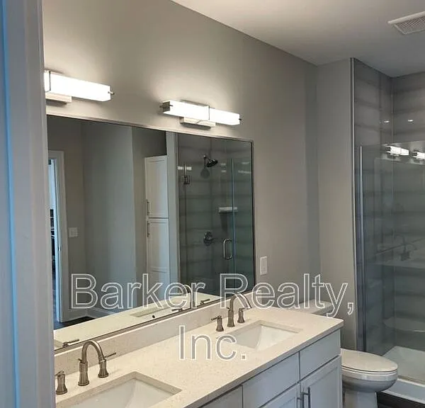 414 S White St #208 — Photo 3