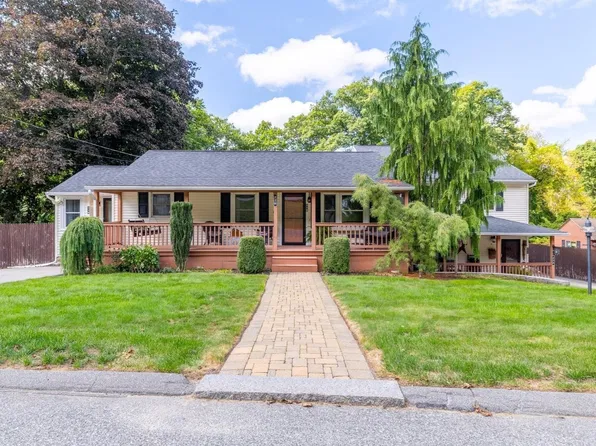 22 John F Kennedy Dr, Millbury, MA 01527