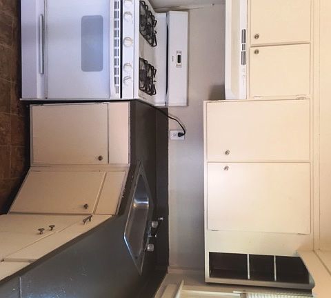 3rd image of 541 E Chestnut St APT 1