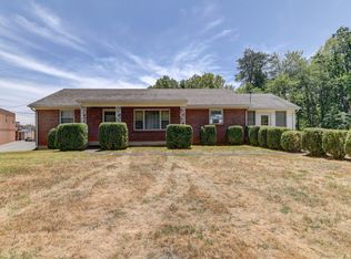 26 Lilac Ln, Lynchburg, VA 24502