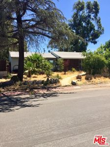 10046 Bordeaux Ave, Pacoima, CA, 91331
