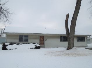 880 W Circle Dr, New Haven, IN 46774