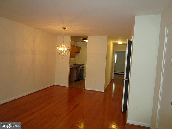 5th image of 6 Leadbeater St #103