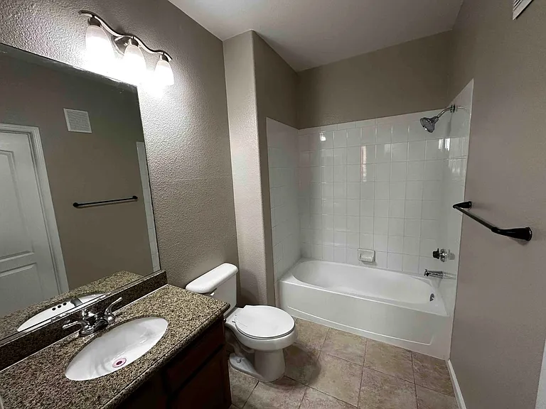 10213 King Henry Ave #104 — Photo 14