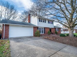 1314 Independence Cir SE, New Philadelphia, OH