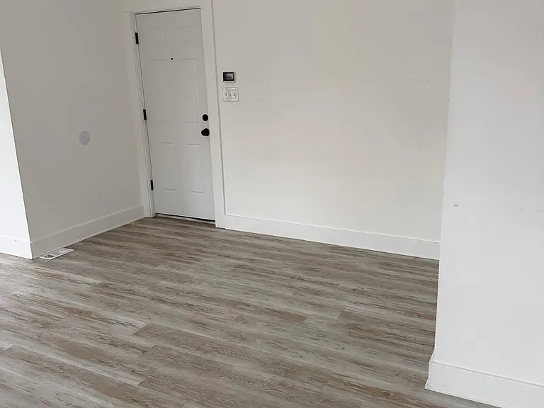 913 S 19th St #3 — Photo 7
