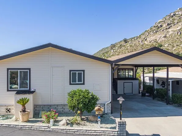 8975 Lawrence Welk Dr Space 142, Escondido, CA 92026