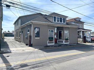 83 W Carey St, Plains, PA 18705