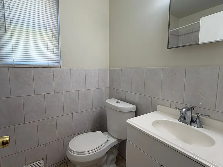 2726 Cranston Rd — Photo 8