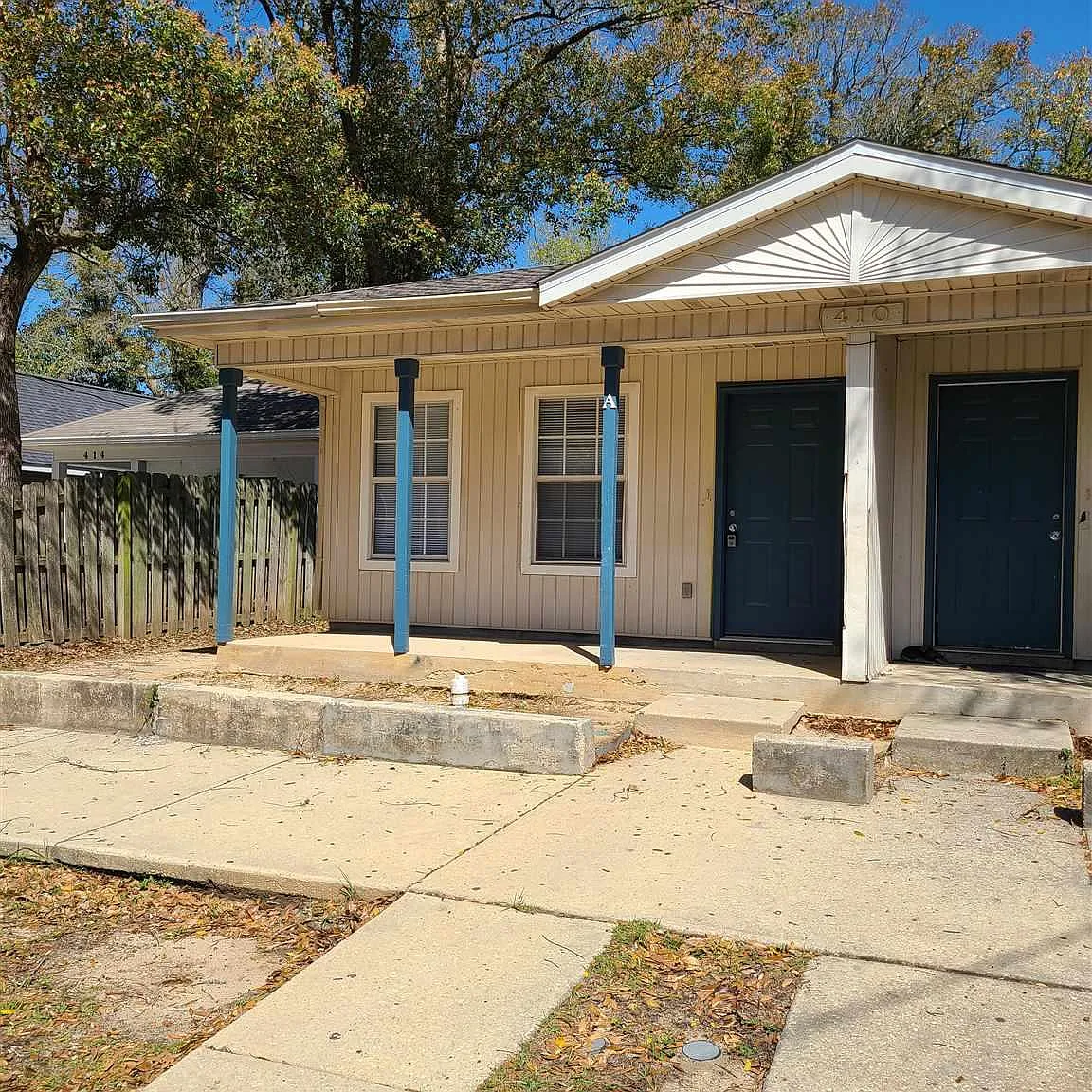 3 bed, 935 sqft, $1,350 — Photo 1