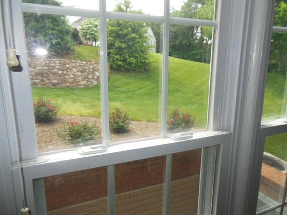 3rd image of 3019 Winterberry Dr