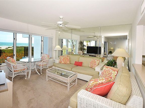 3rd image of 1616 Ocean Dr APT 301