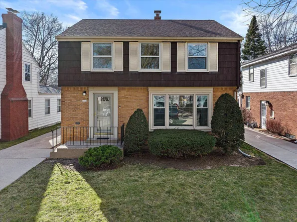 4763 North Sheffield AVENUE, Whitefish Bay, WI 53211