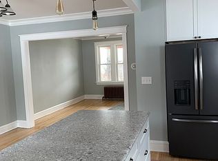 129 W 7th St, Duluth, MN 55806