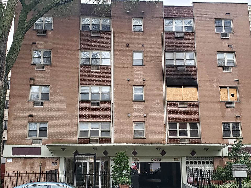 1st image of 5950 N Kenmore Ave APT 207