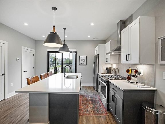 5th image of 351 Loeffler Ave