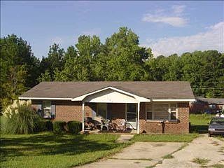 5th image of 304 Iroquois Dr