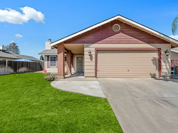 1282 E Ben Franklin Avenue, Tulare, CA 93274