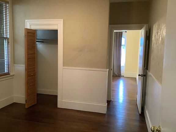 4th image of 2683 Bush St