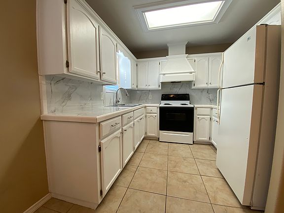 3rd image of 1707 Tierra Dulce Dr #3-2