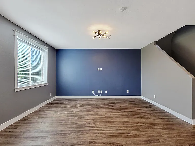 56 S 190th Ln — Photo 18