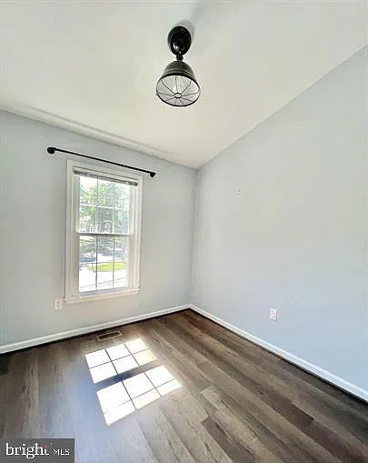 154 Washington St — Photo 16