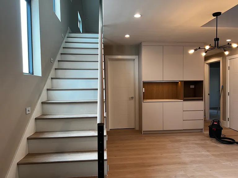 Palm Ave — Photo 20