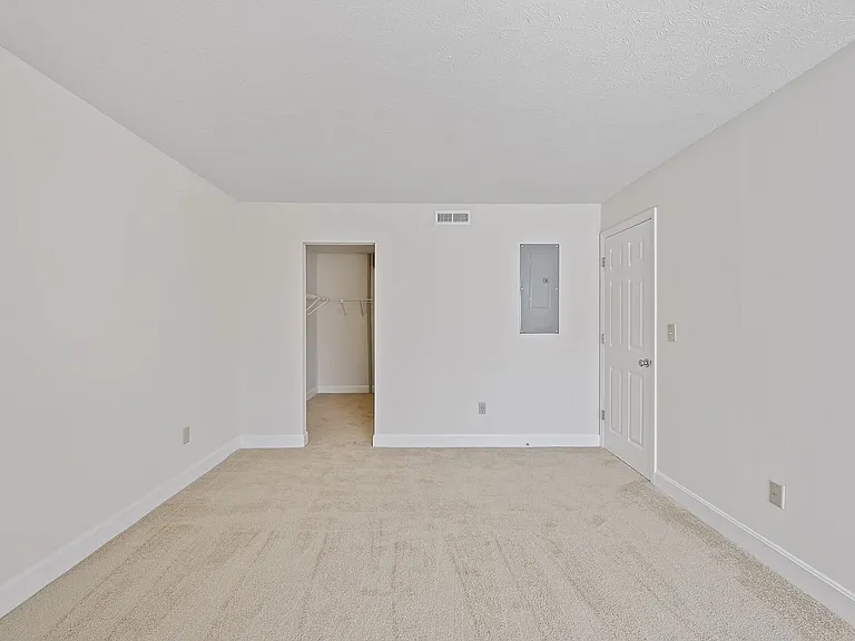 Harpers Point Apartments* — Photo 81