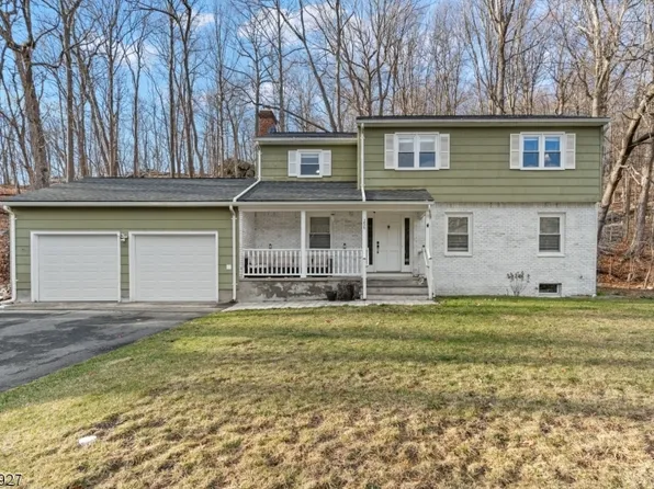 156 Kinnelon Rd, Kinnelon Boro, NJ 07405