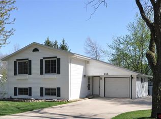 213 Pleasant St, Cleveland, MN 56017