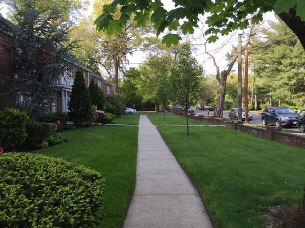151 E Palisade Ave #F2-64, Englewood, NJ 07631