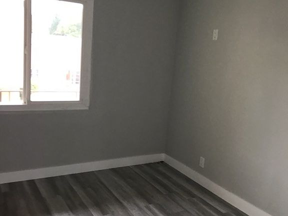 3rd image of 6300 Seville Ave #F