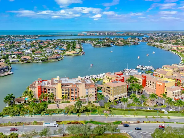 720 Collier Blvd #403, Naples, FL 34145