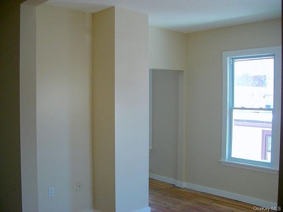 5th image of 120 Depew Ave