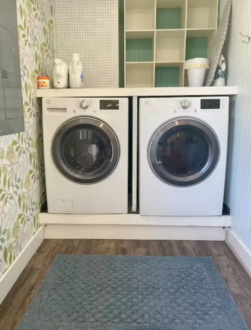Charming 2-Bedroom Casper Home | Updated Kitchen & Fenced Yard — Photo 2